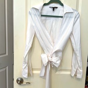 WhiteHouseBlackMarket wrap top size 2